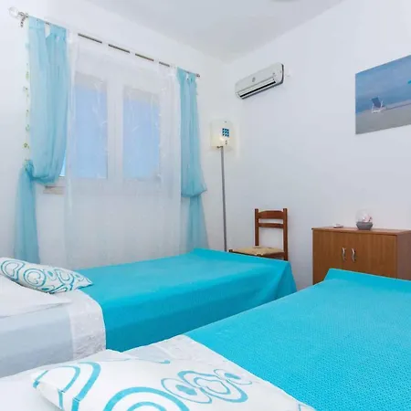 Two-bedroom In Okrug Gornji Iv Apartment *